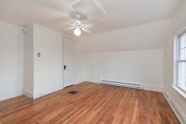 Foto del edificio - 3372 Sutton Rd