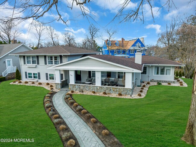 Building Photo - 201 Buttermere Ave