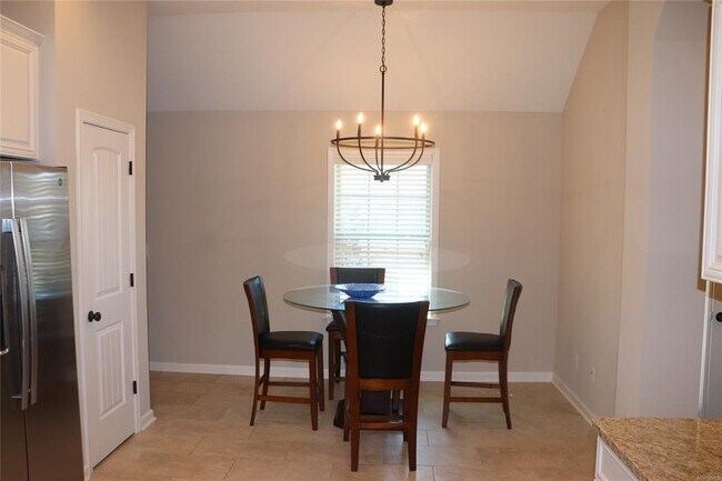 Building Photo - 940 Overture Dr