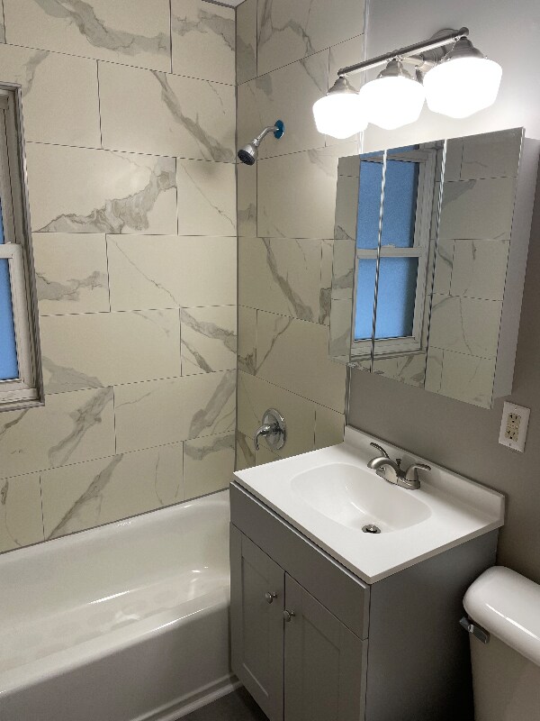 Foto del edificio - 5706 Pratt St