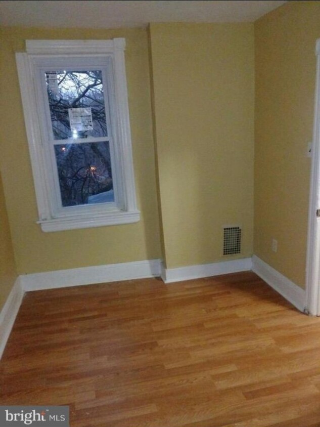 Foto principal - 556 Edgewood Ave