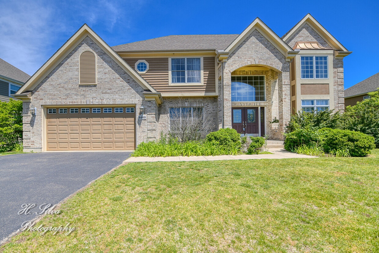 Primary Photo - 3260 Nottingham Dr