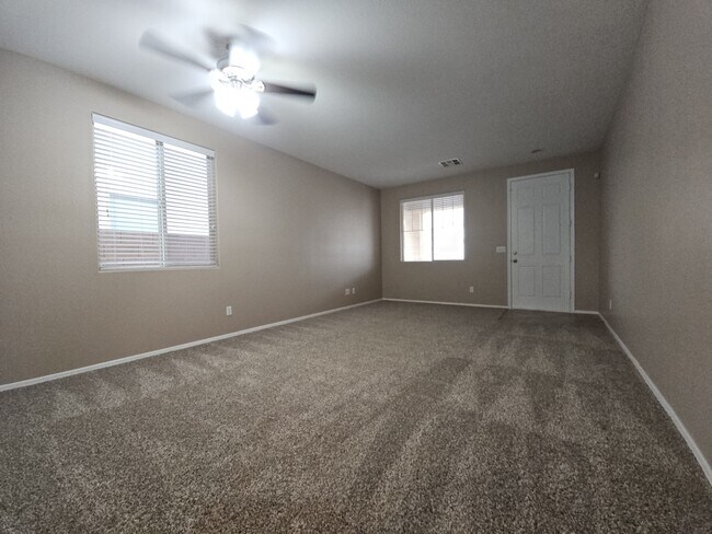 Foto del edificio - 906 E Pasture Canyon Dr