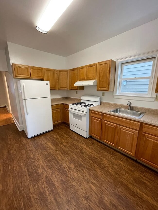 Foto del edificio - 41 Dubois St