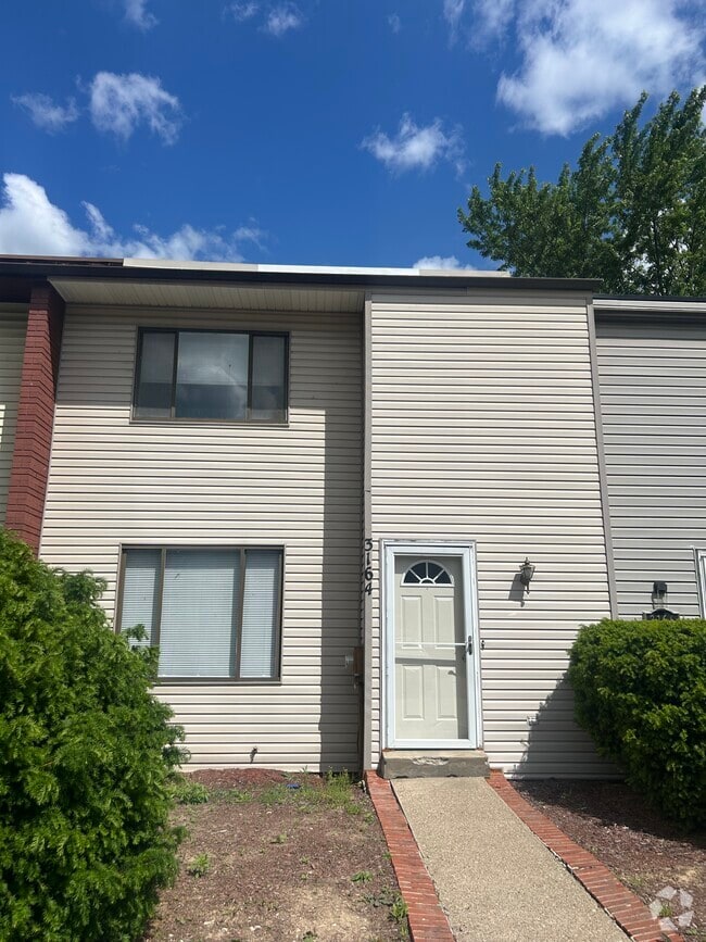 Building Photo - 3164 Cheltenham Ct