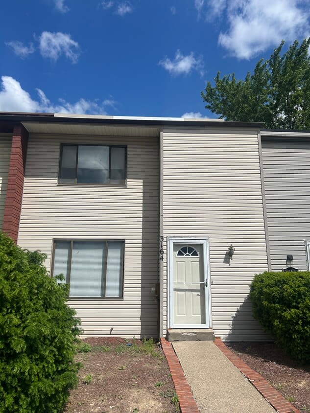 Primary Photo - 3164 Cheltenham Ct