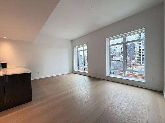 Foto del edificio - 555 W 22nd St