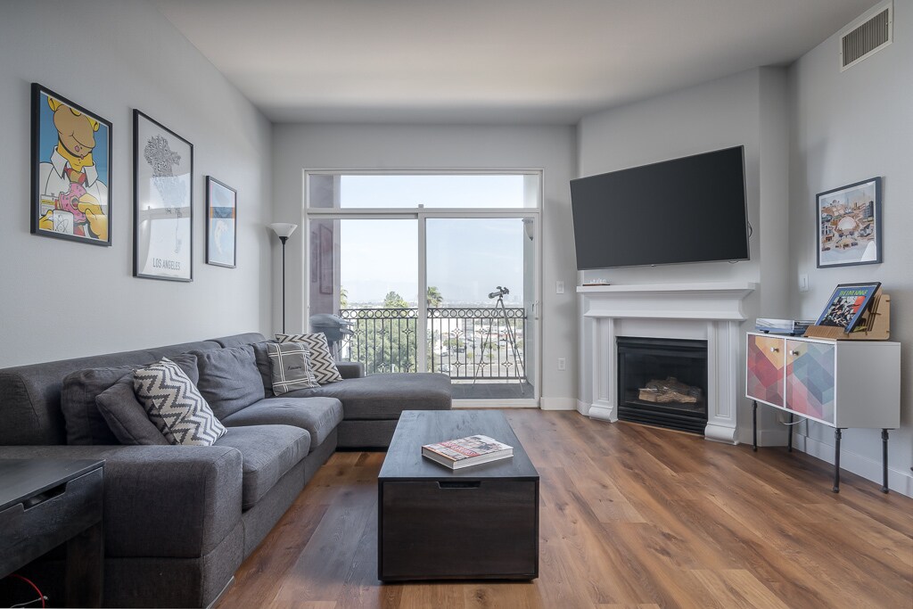 Foto principal - 3750 Santa Rosalia Dr