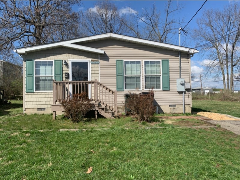 Primary Photo - 1360 Chamberlain Ave