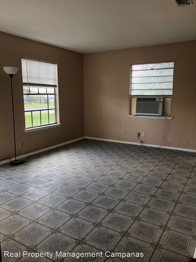 Foto del edificio - 3 br, 1 bath House - 5846 Castle Lake
