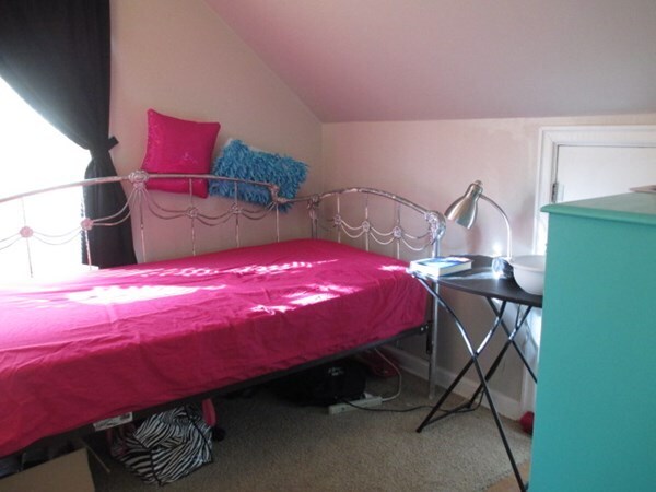 Bedroom - 1422 Legore Ln