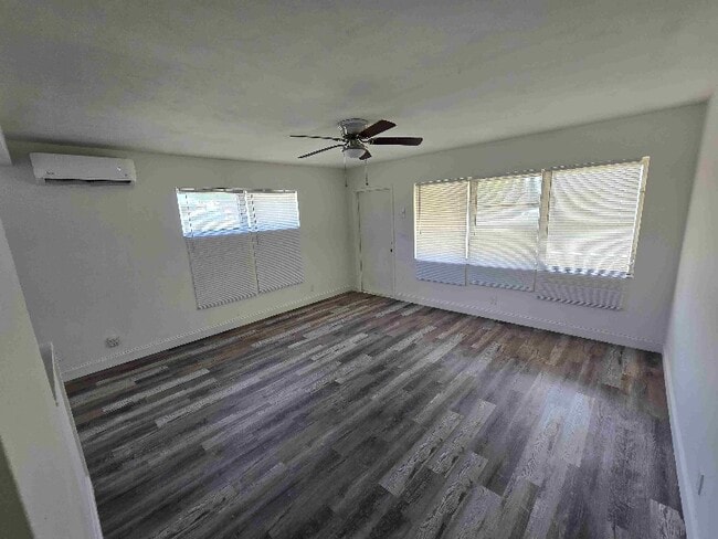 Photo - 236 SE 9th Ave Apartment