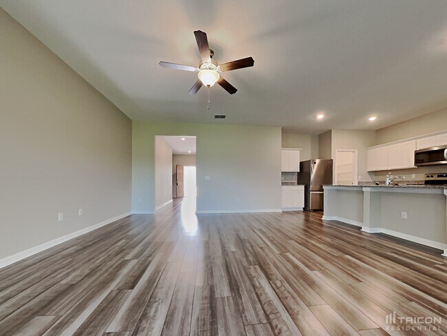Foto del edificio - 457 4th Ave NW