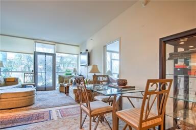 Foto del edificio - 255 W 5th St