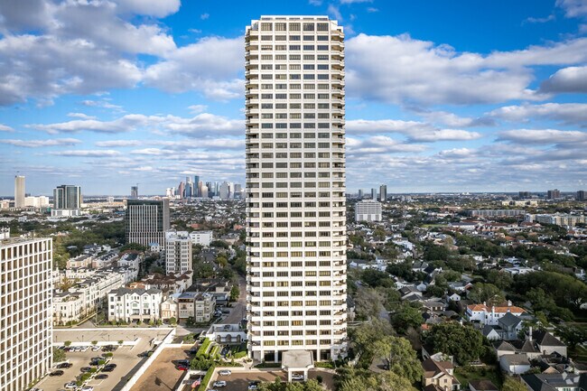 2121 Kirby Drive - Huntingdon Houston