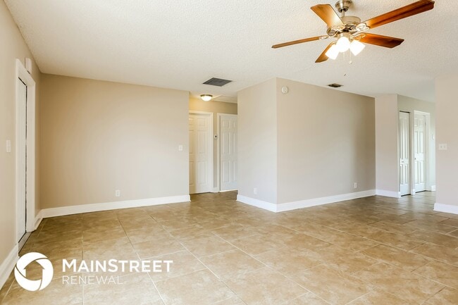 Building Photo - 5196 Edgecliff Ave