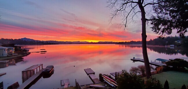 Foto del edificio - 1611 Vernon Rd