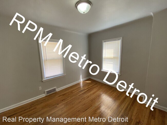 Building Photo - 3 br, 1 bath House - 21367 Mac Arthur