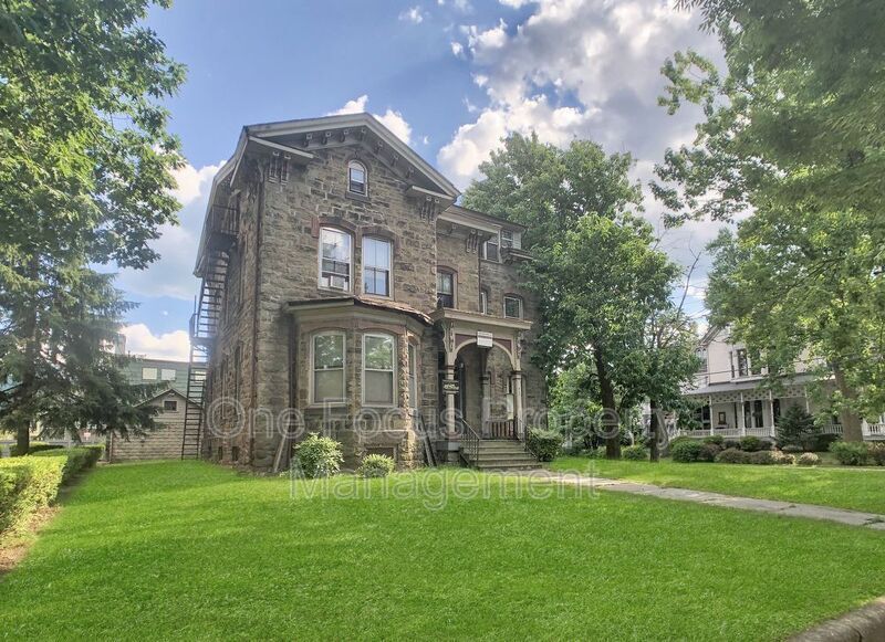 967 W 4th St Unit Apt 2W, Williamsport, PA 17701 Apartments in