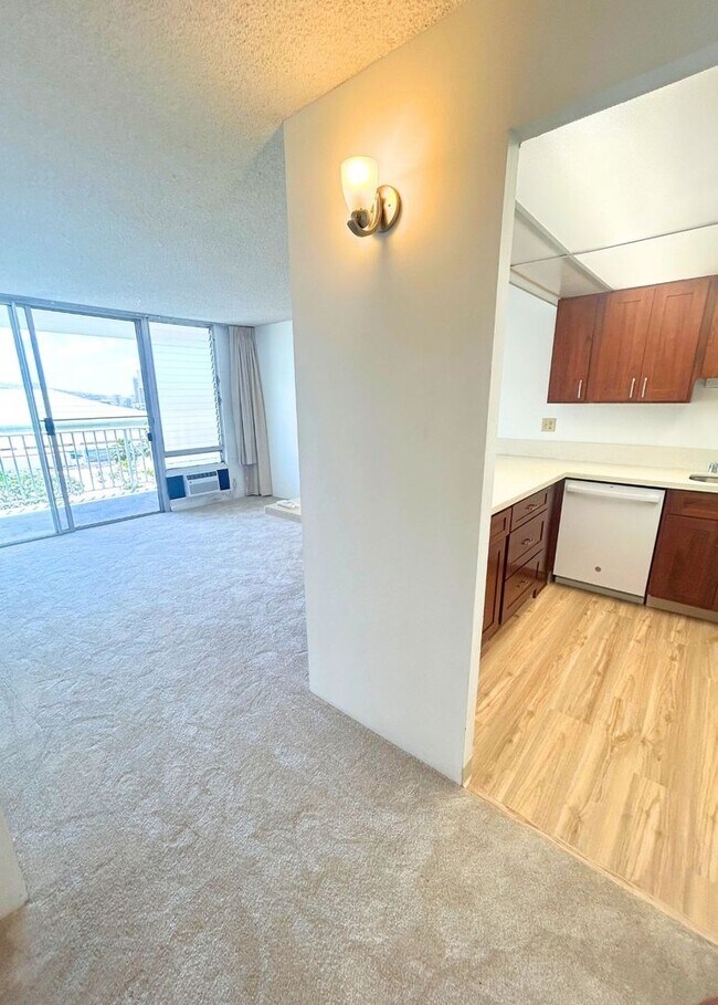 Building Photo - 475 Atkinson Dr