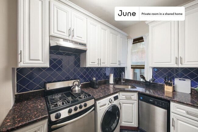 Foto del edificio - Room in Shared 3 bed/1 bath home in Upper West Side