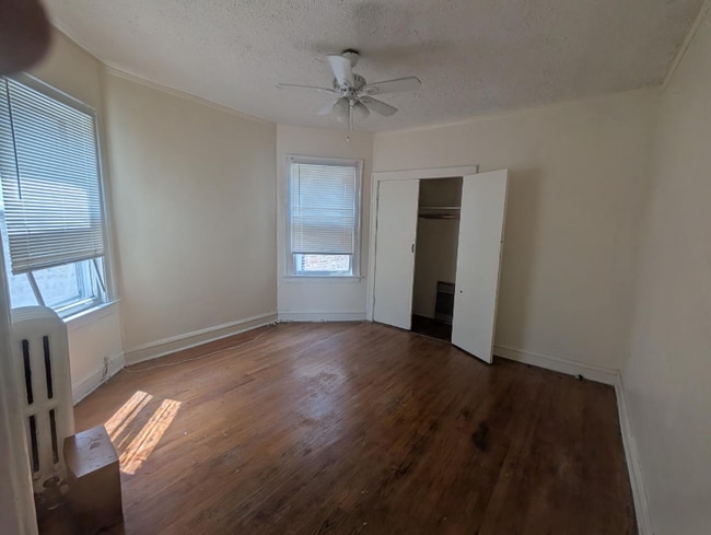 Foto del edificio - 8249 S Marshfield Ave