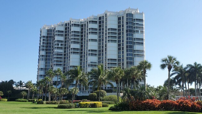 Foto del edificio - 4021 Gulf Shore Blvd N