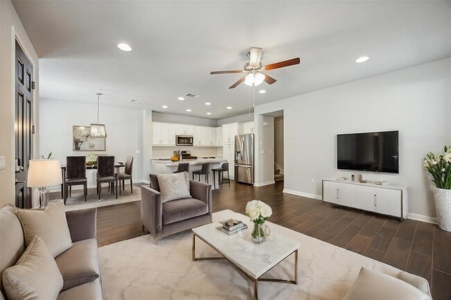 Foto del edificio - 13800 Lyndhurst St