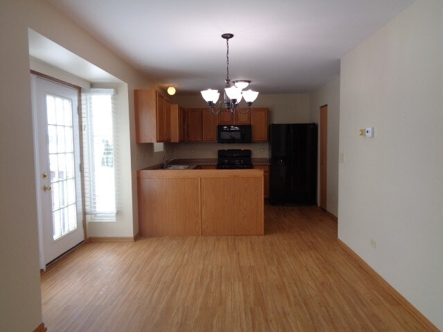 Building Photo - 1706 Lake Pointe Ct