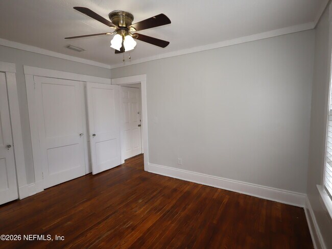 Foto del edificio - 1235 Landon Ave