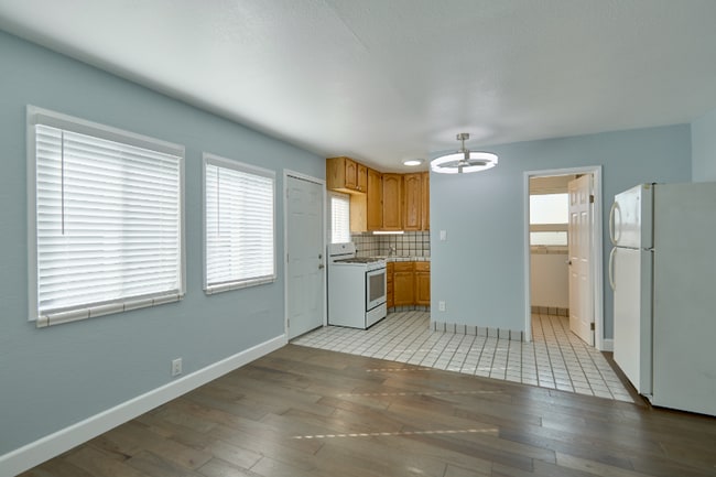 Photo - 781 Elm St Apartment