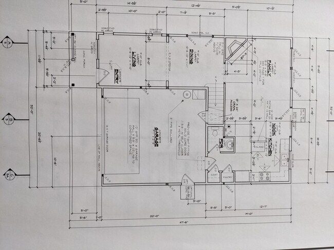 Building Photo - Large 4 bedroom