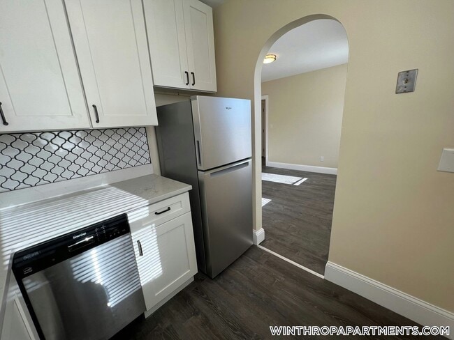 Building Photo - 90 Winthrop Shore Dr