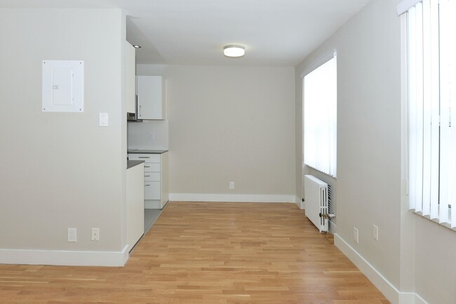 Building Photo - 25 Eccleston Dr