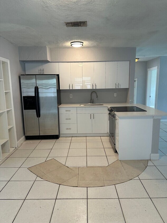 Primary Photo - Large home with New kitchen