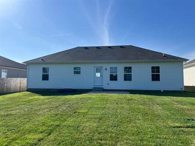 Building Photo - 431 Cedar Run St