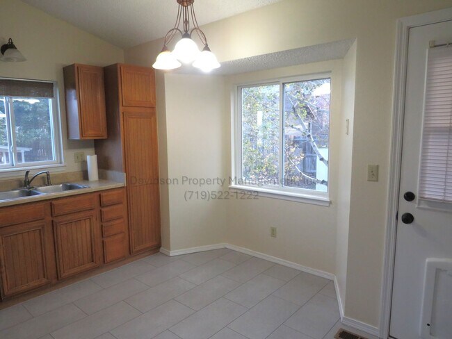 Foto del edificio - 1469 Canoe Creek Dr N