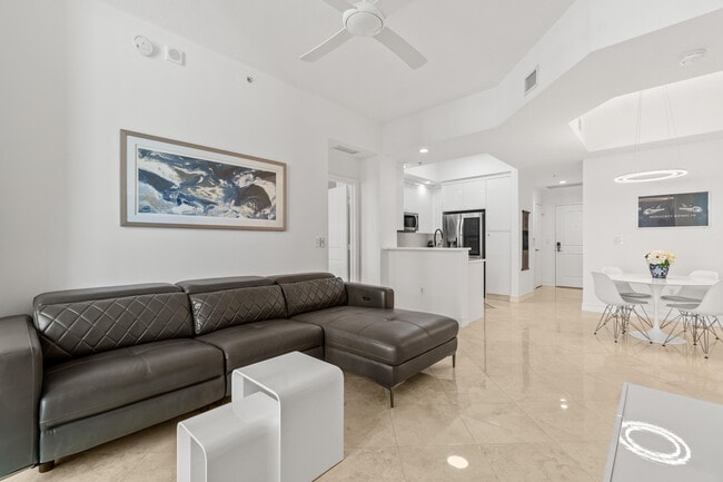 Foto del edificio - 701 S Olive Ave