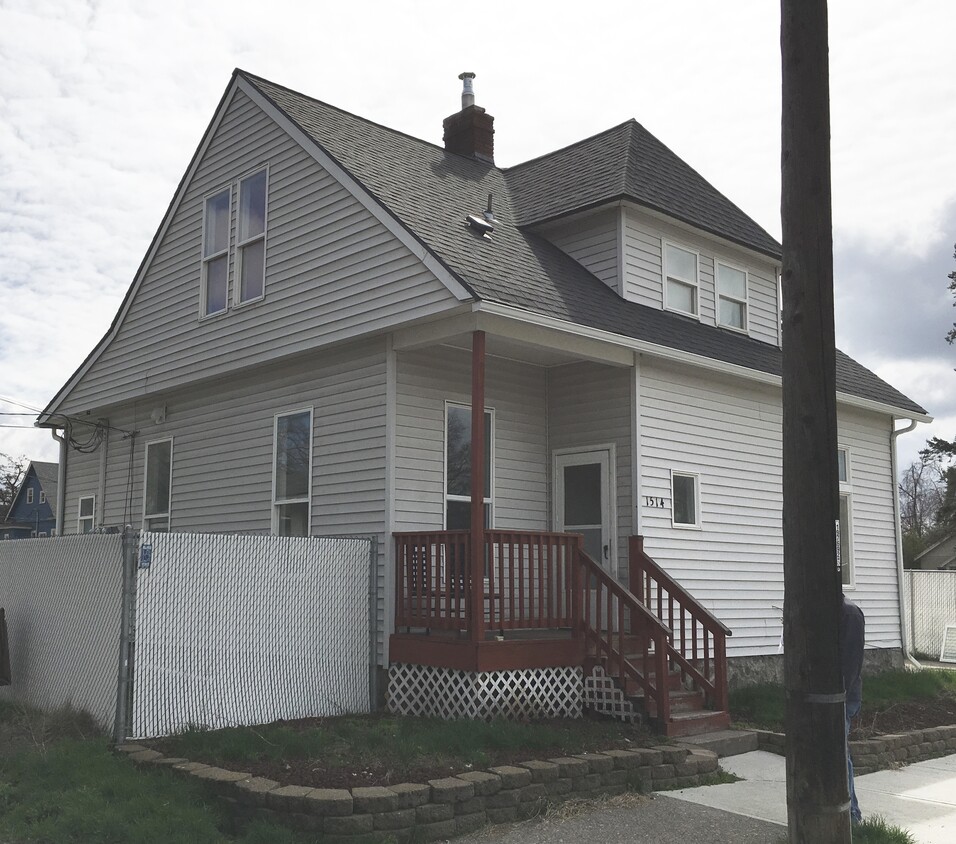 1514 N Cedar St, Spokane, WA 99201 Townhome Rentals in Spokane WA
