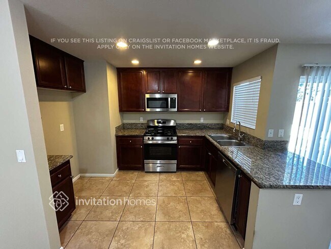 Building Photo - 6836 Butte Dr