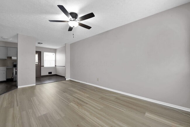 Building Photo - 5696 Beechcroft Rd