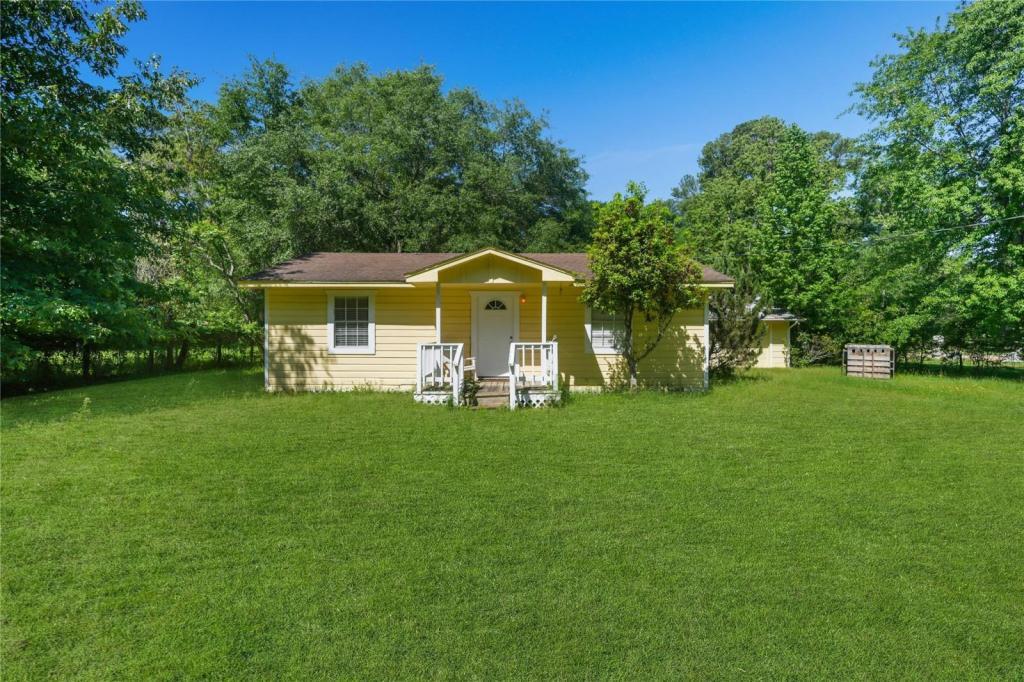 Foto principal - 15820 Fenwick Ln