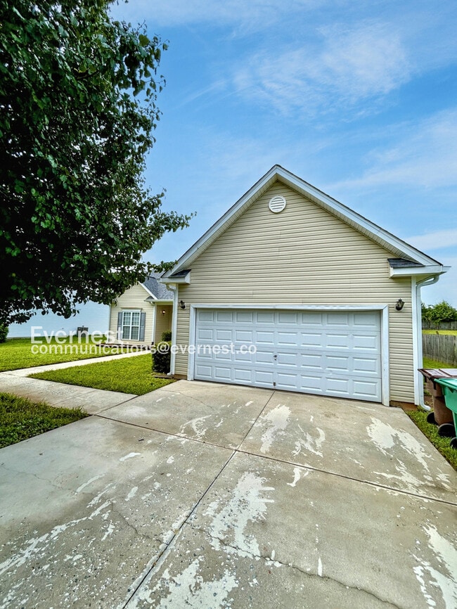 Building Photo - 1244 Scarlett Dr