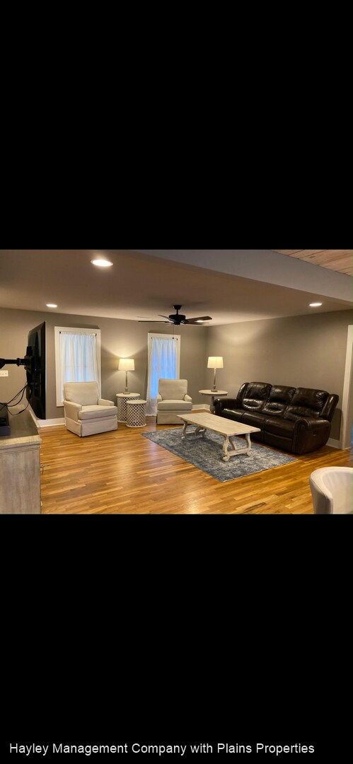 Building Photo - 5 br, 3.5 bath House - 118 Cecil Lane