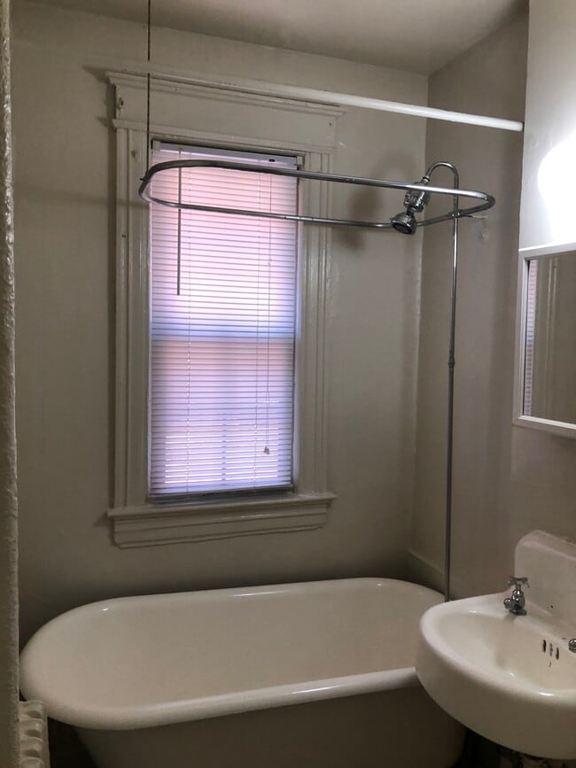 Building Photo - 1811-1815 S St NW