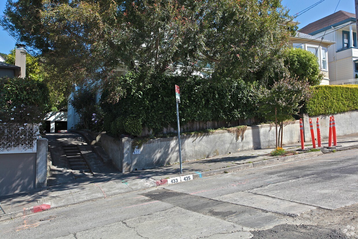 Foto del edificio - 433-435 Johnson St