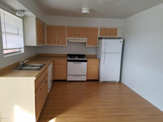 Foto del edificio - 2 Bedroom Upstairs Unit off 20th Street