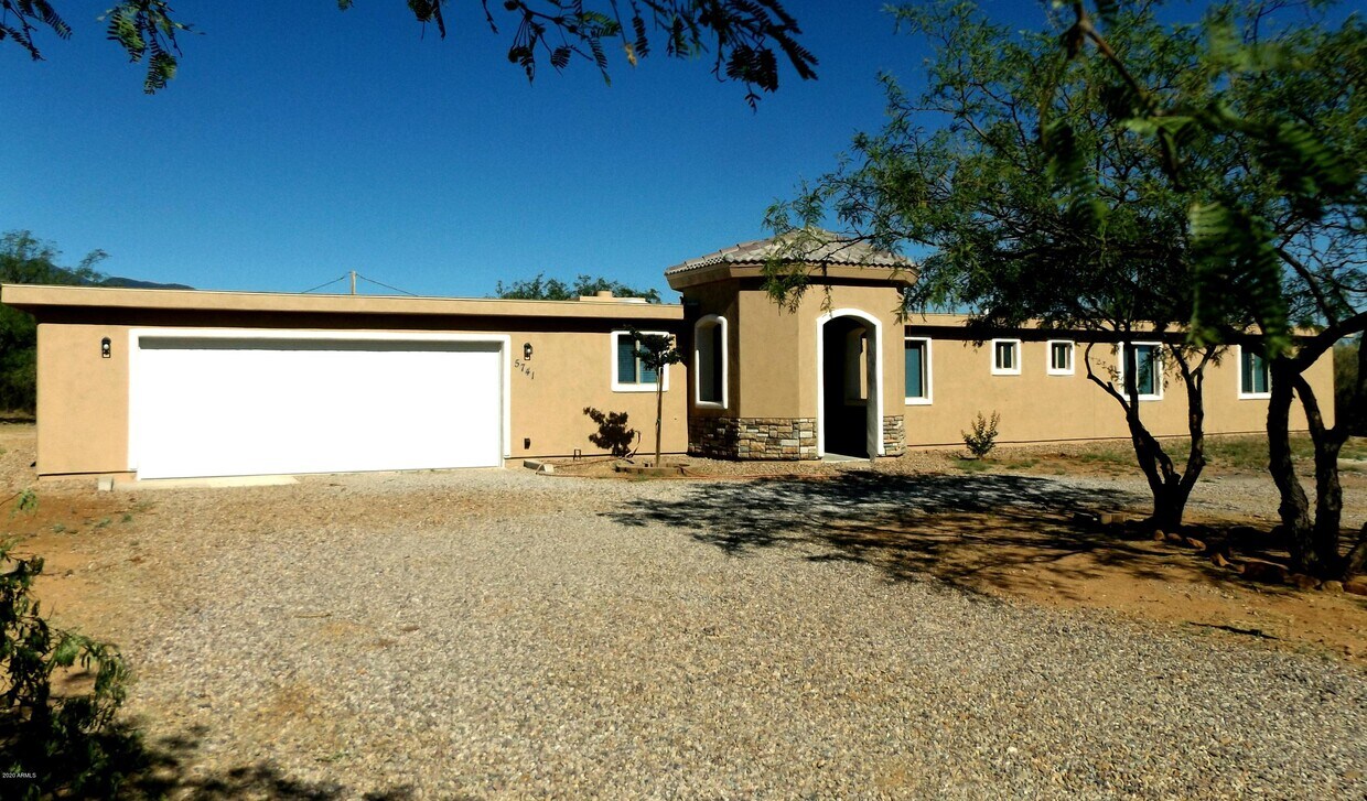 5741 E Calle De La Almendra, Hereford, AZ 85615 House Rental in