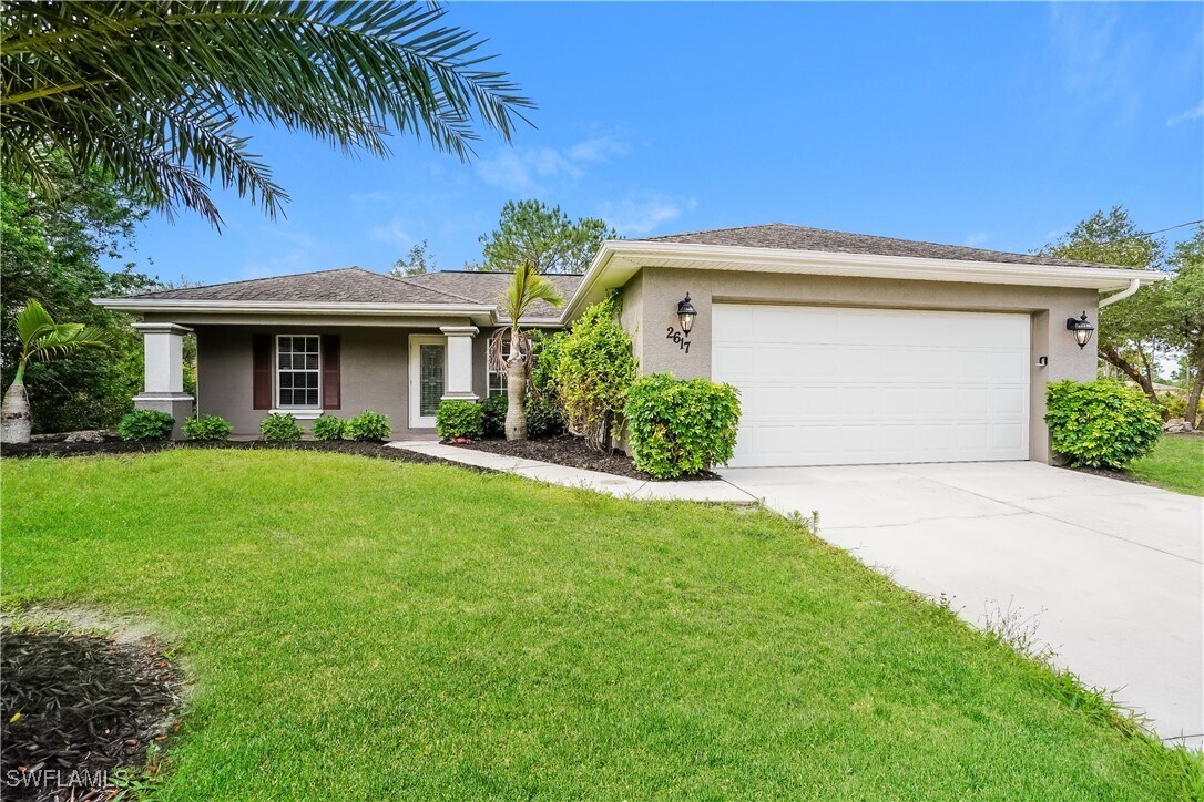 Foto principal - 2617 43rd St W