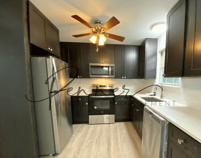 Foto del edificio - 3826 SW Harbor Dr